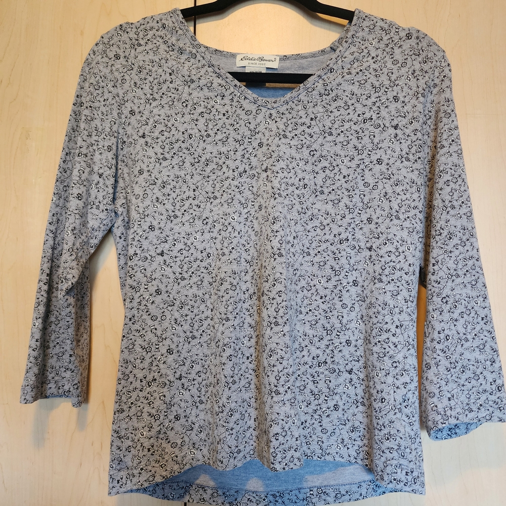 Women's Gray Floral Small Top